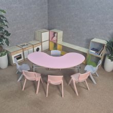 Bàn hạt điều nhóm Hanvika – Bàn học mầm non 6 chỗ, thiết kế bo tròn an toàn cho trẻ - HVK-GD-B07
