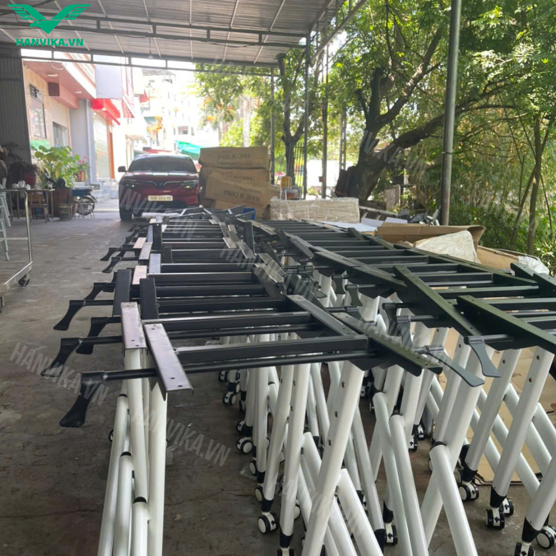setup-ban-ghe-giao-duc-hanvika
